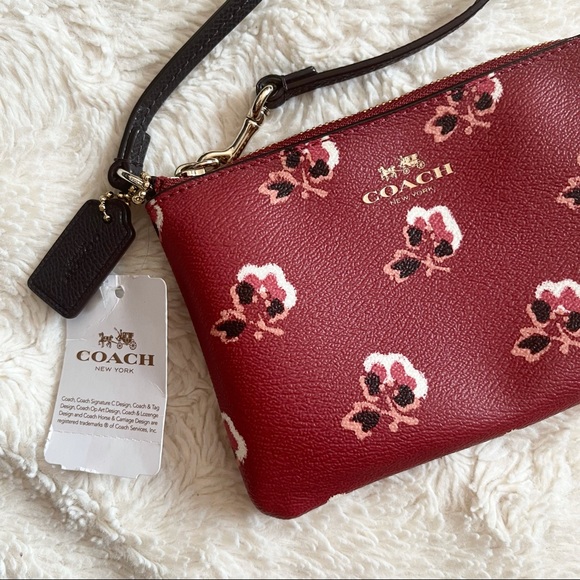 NWT Coach Floral Wristlet - Picture 3 of 4